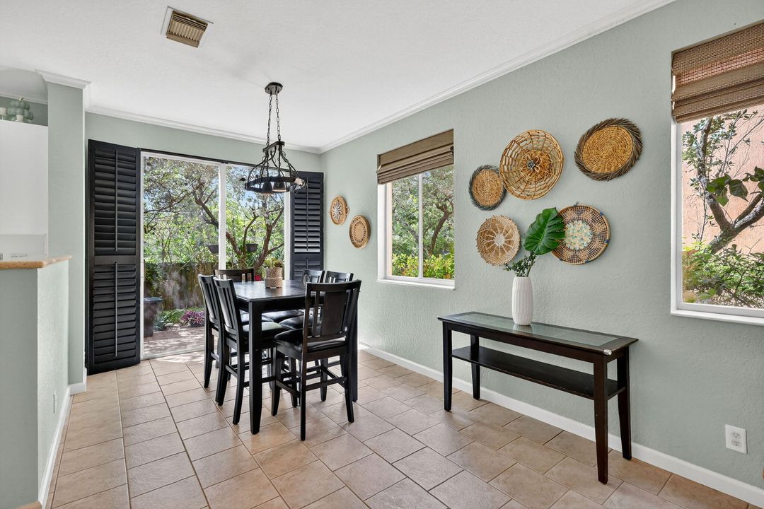 Activo con contrato: $278,000 (2 camas, 2 baños, 1199 Pies cuadrados)