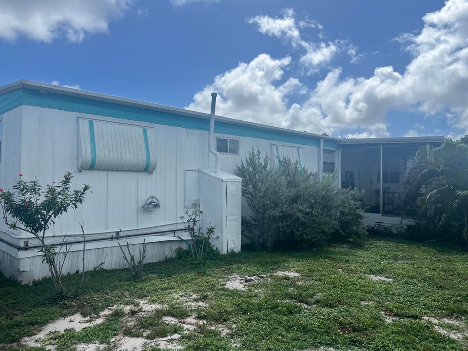 待售: $50,000 (2 贝兹, 2 浴室, 1260 平方英尺)