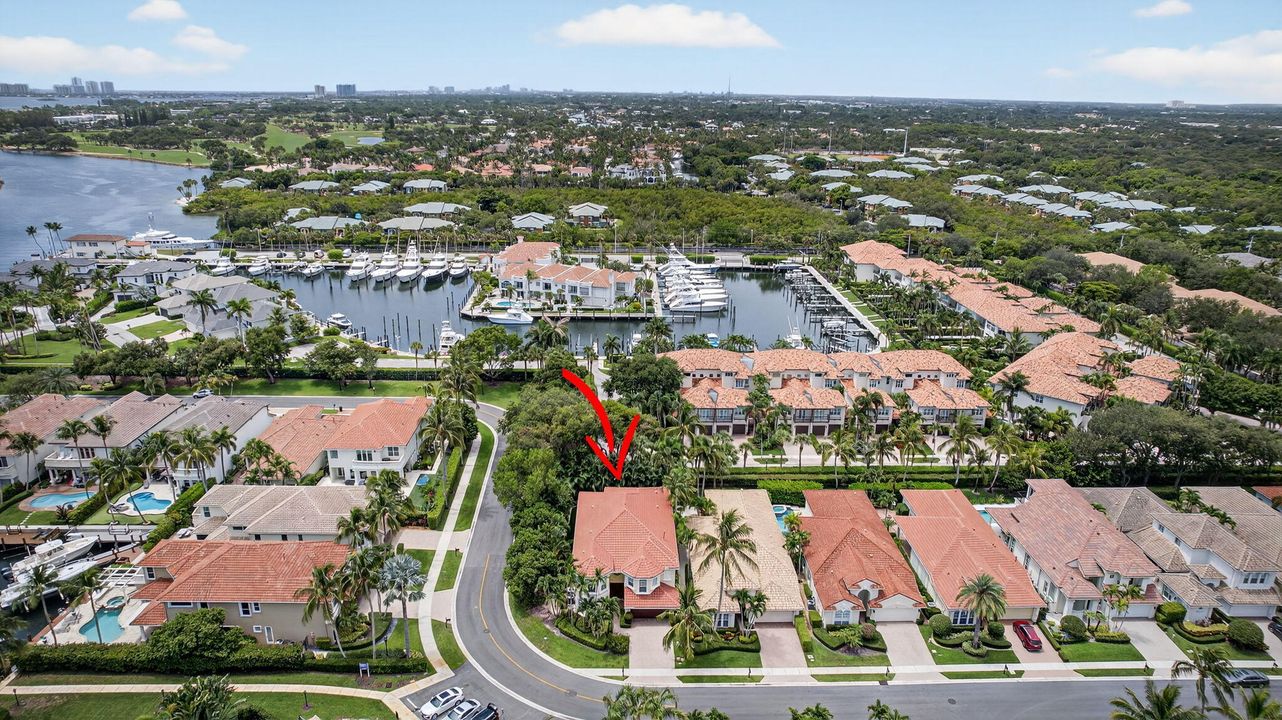 Activo con contrato: $1,699,000 (5 camas, 4 baños, 4097 Pies cuadrados)