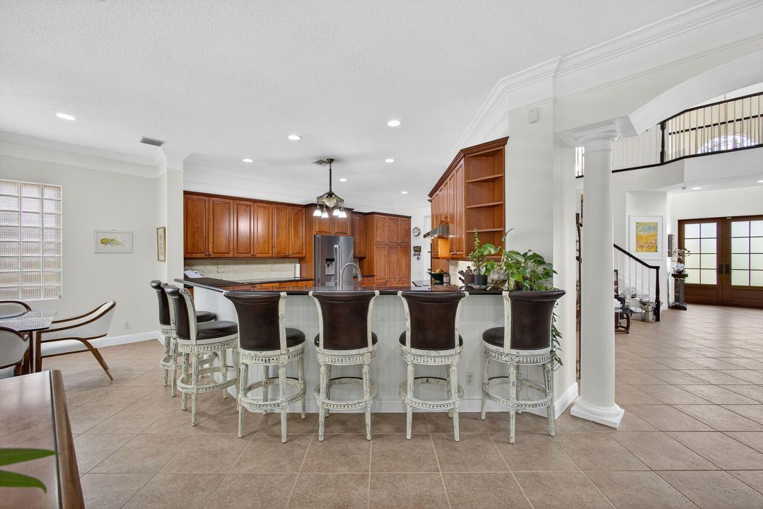 Activo con contrato: $1,699,000 (5 camas, 4 baños, 4097 Pies cuadrados)