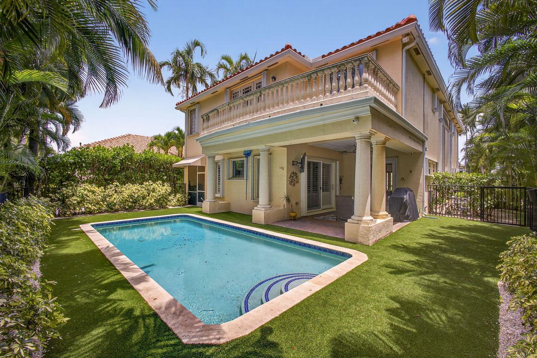 Activo con contrato: $1,699,000 (5 camas, 4 baños, 4097 Pies cuadrados)