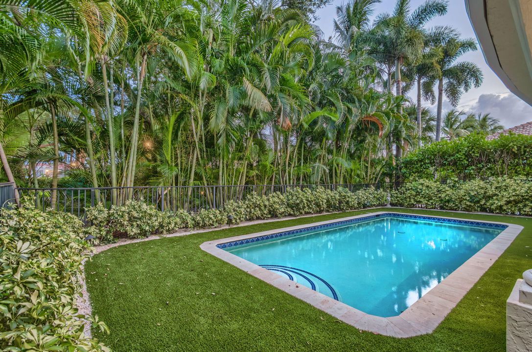 Activo con contrato: $1,699,000 (5 camas, 4 baños, 4097 Pies cuadrados)