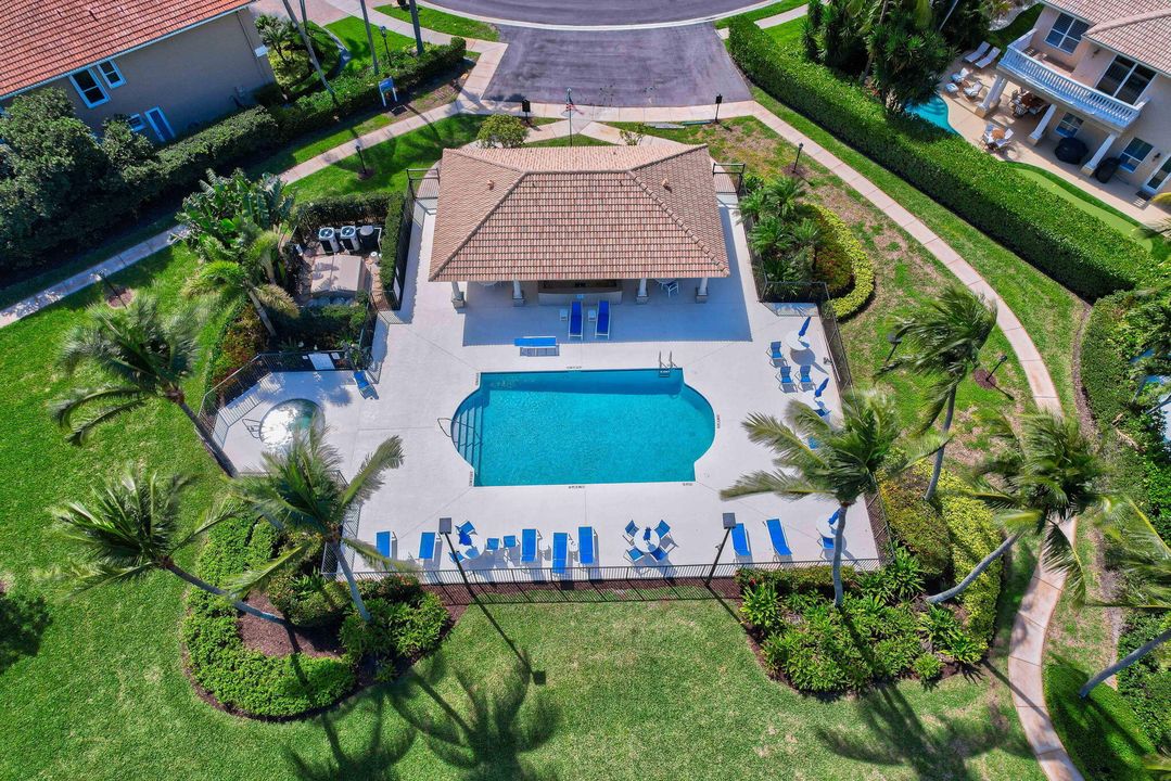 Activo con contrato: $1,699,000 (5 camas, 4 baños, 4097 Pies cuadrados)