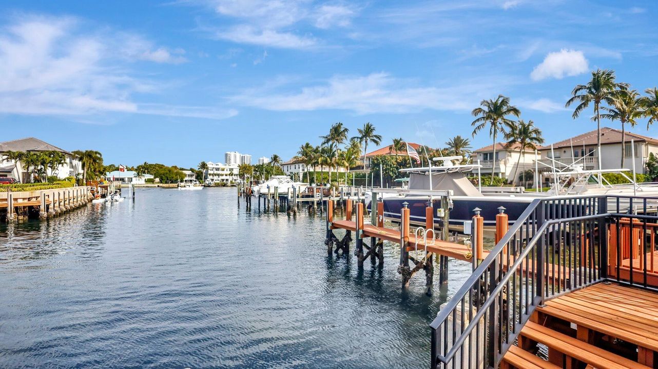 Activo con contrato: $1,699,000 (5 camas, 4 baños, 4097 Pies cuadrados)