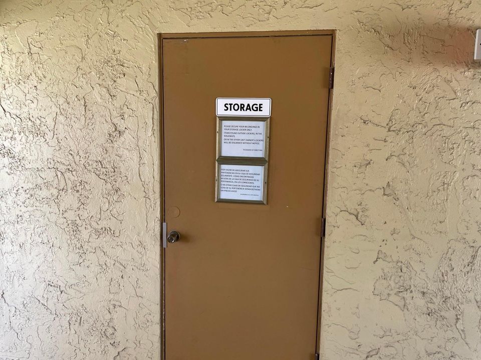 For Rent: $1,350 (1 beds, 1 baths, 650 Square Feet)