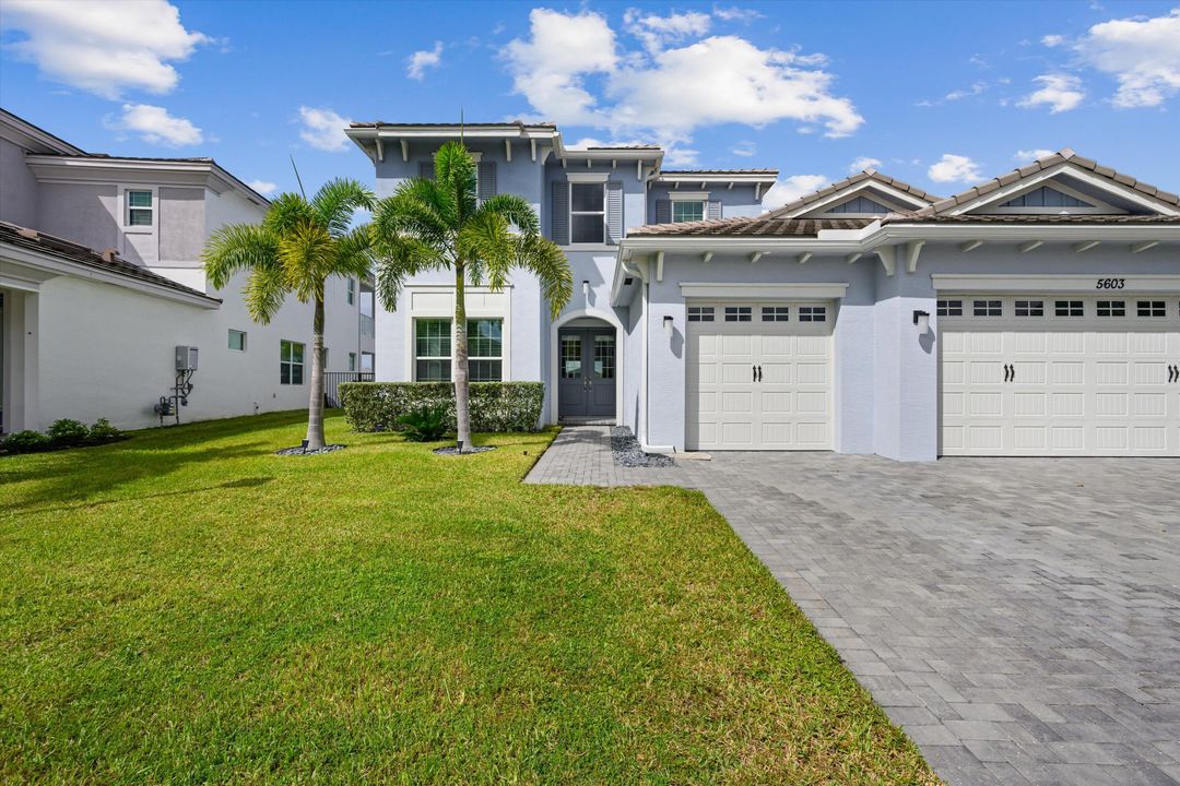 Active With Contract: $1,249,990 (6 beds, 4 baths, 4187 Square Feet)