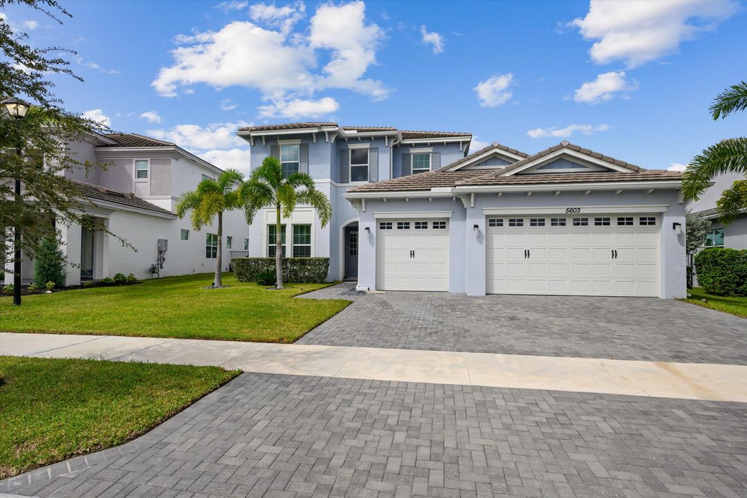 Active With Contract: $1,249,990 (6 beds, 4 baths, 4187 Square Feet)