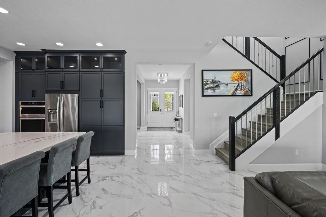 Active With Contract: $1,249,990 (6 beds, 4 baths, 4187 Square Feet)