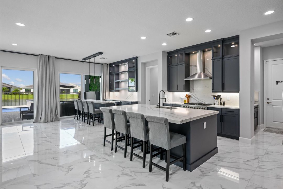 Active With Contract: $1,249,990 (6 beds, 4 baths, 4187 Square Feet)