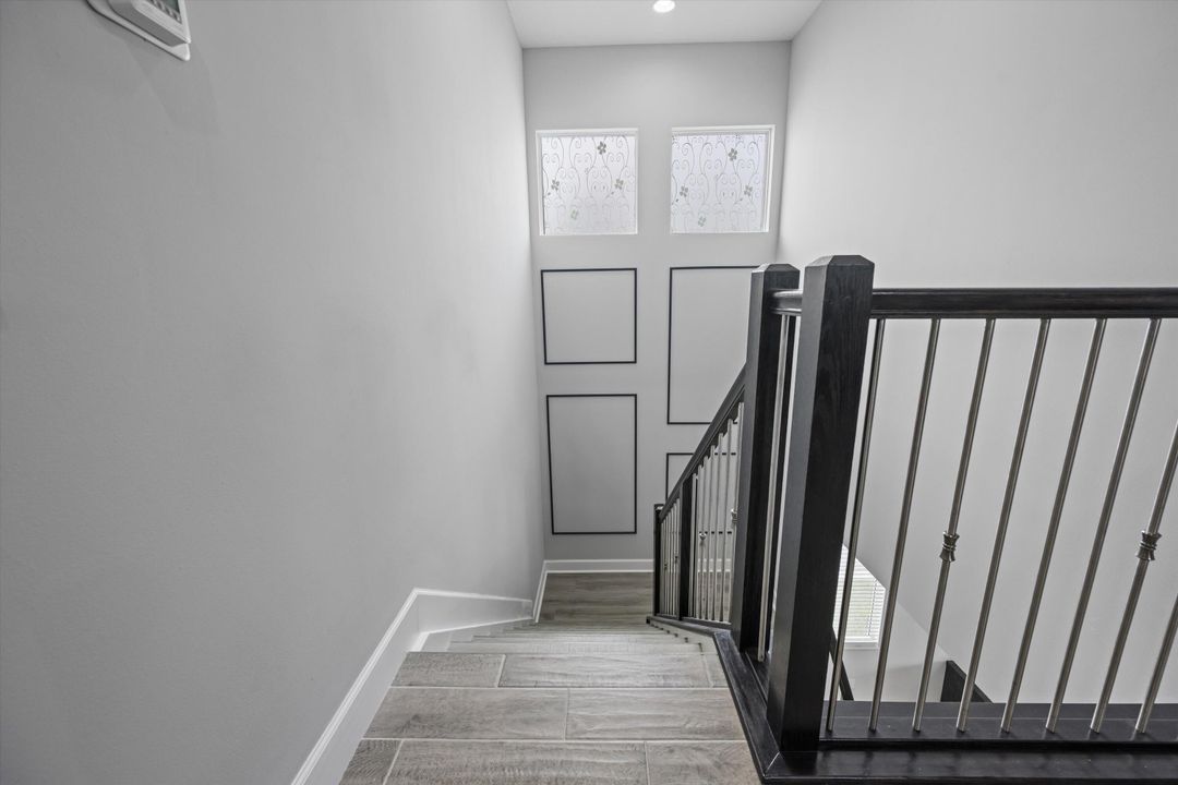 Active With Contract: $1,249,990 (6 beds, 4 baths, 4187 Square Feet)