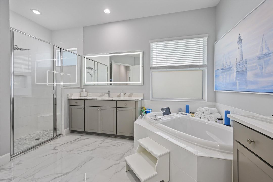 Active With Contract: $1,249,990 (6 beds, 4 baths, 4187 Square Feet)