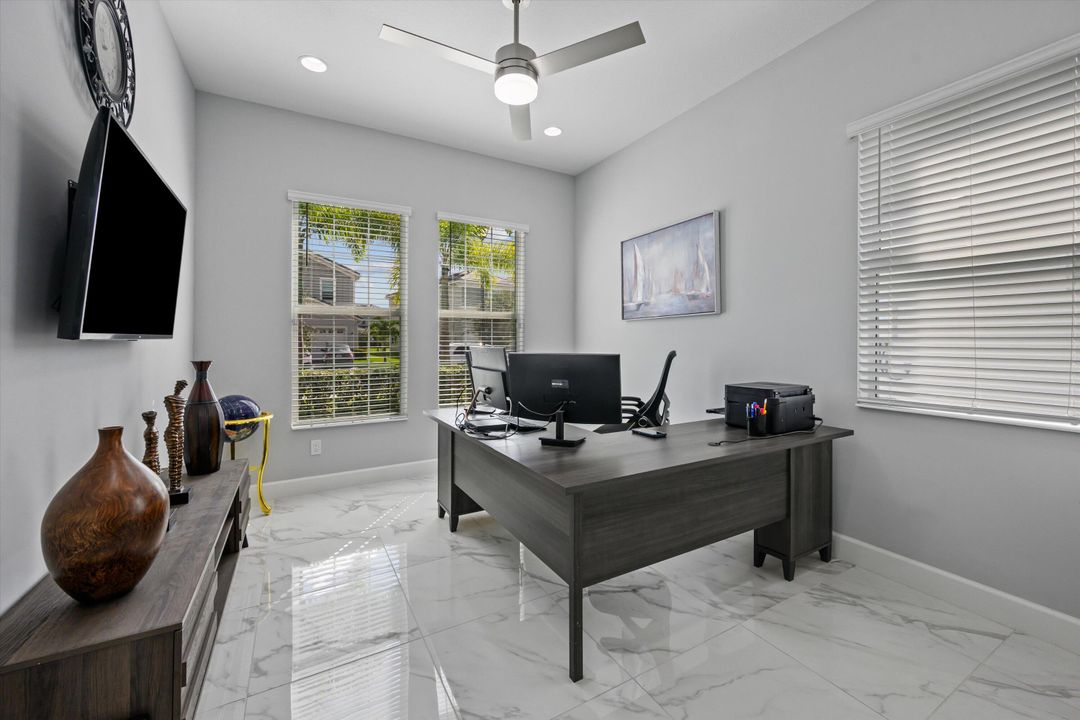 Active With Contract: $1,249,990 (6 beds, 4 baths, 4187 Square Feet)