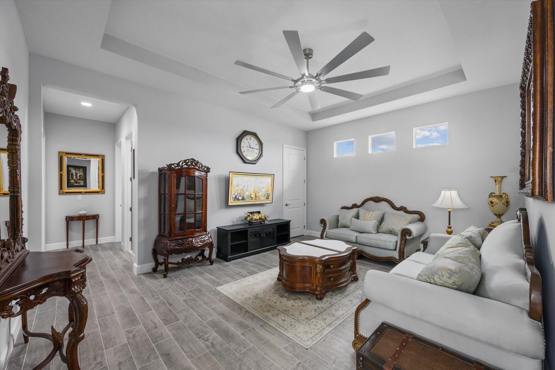 Active With Contract: $1,249,990 (6 beds, 4 baths, 4187 Square Feet)