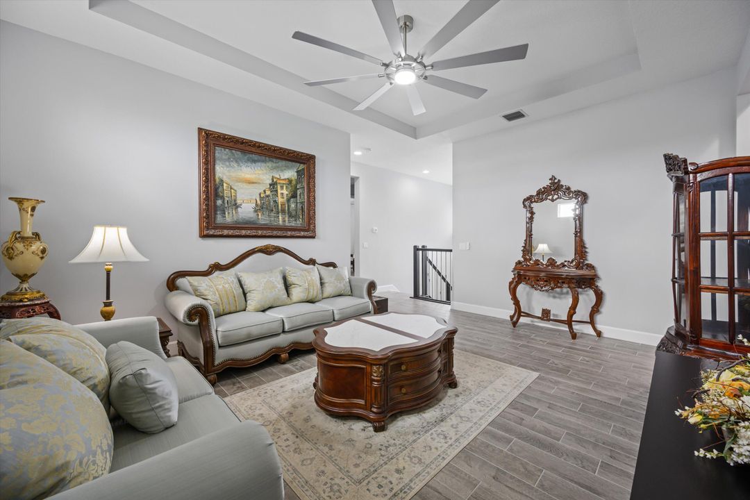 Active With Contract: $1,249,990 (6 beds, 4 baths, 4187 Square Feet)