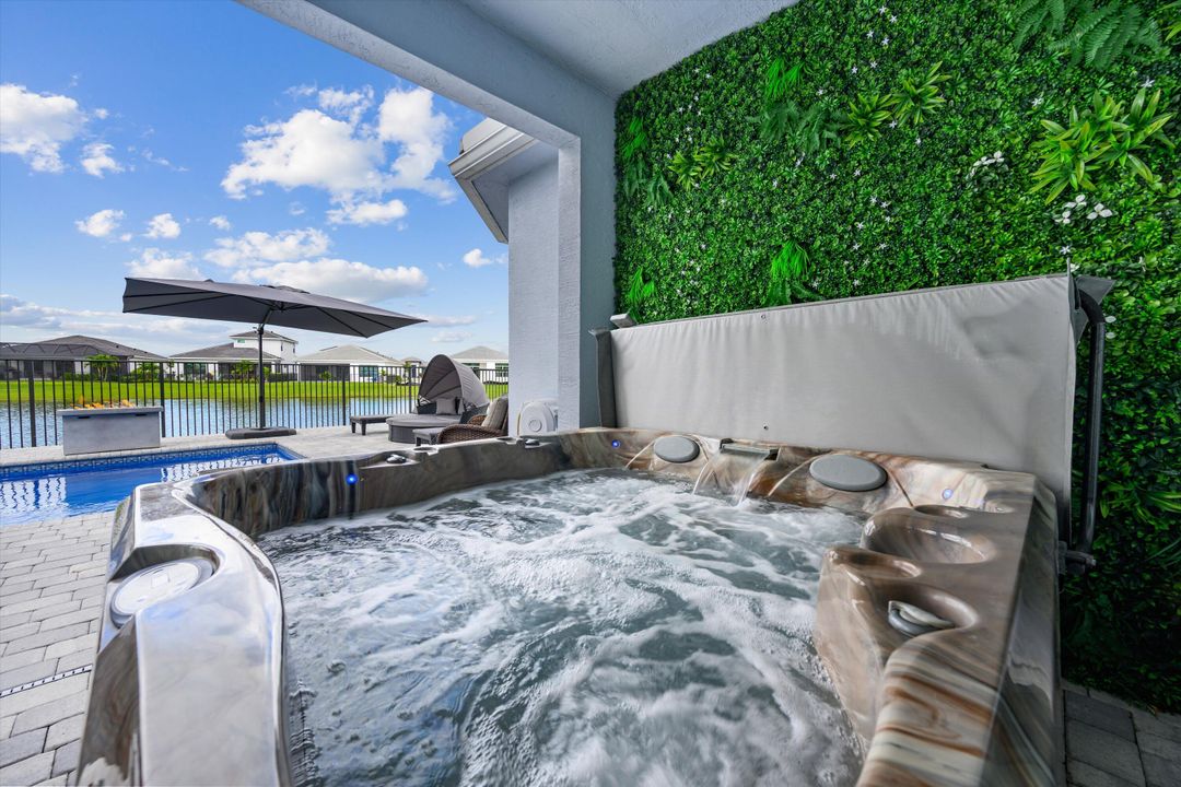 Active With Contract: $1,249,990 (6 beds, 4 baths, 4187 Square Feet)