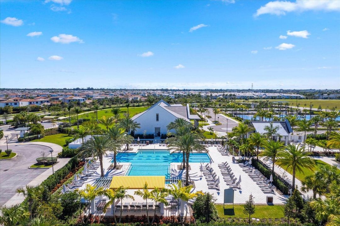 Active With Contract: $1,249,990 (6 beds, 4 baths, 4187 Square Feet)