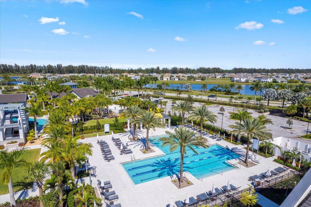 Active With Contract: $1,249,990 (6 beds, 4 baths, 4187 Square Feet)