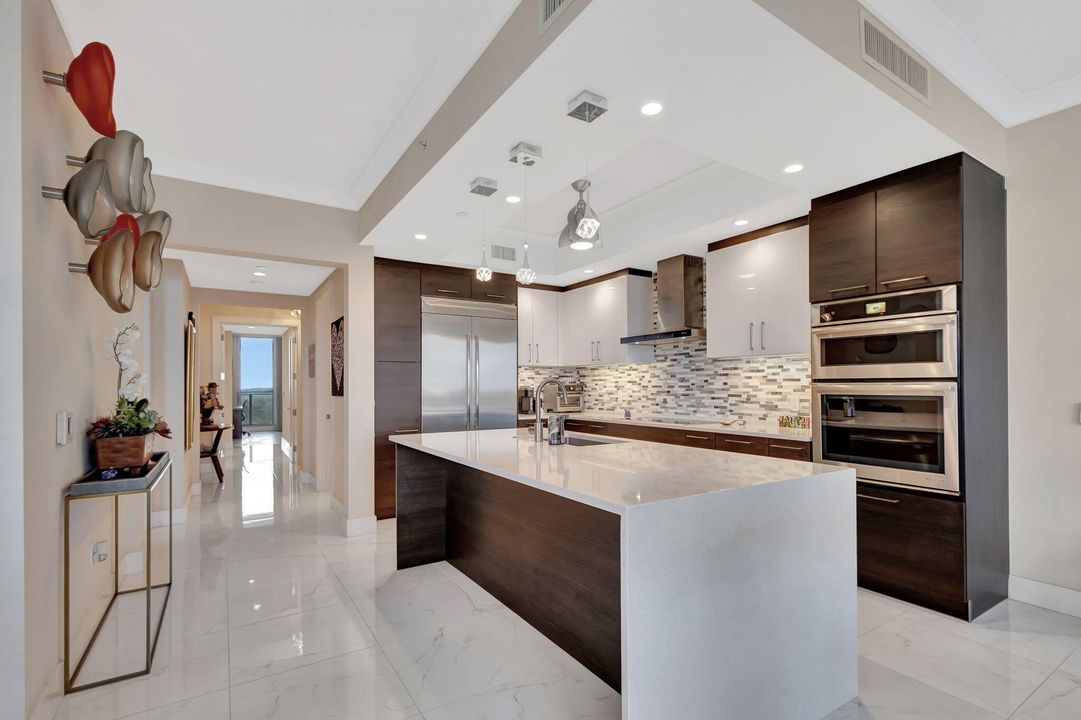 待售: $1,750,000 (2 贝兹, 2 浴室, 1578 平方英尺)