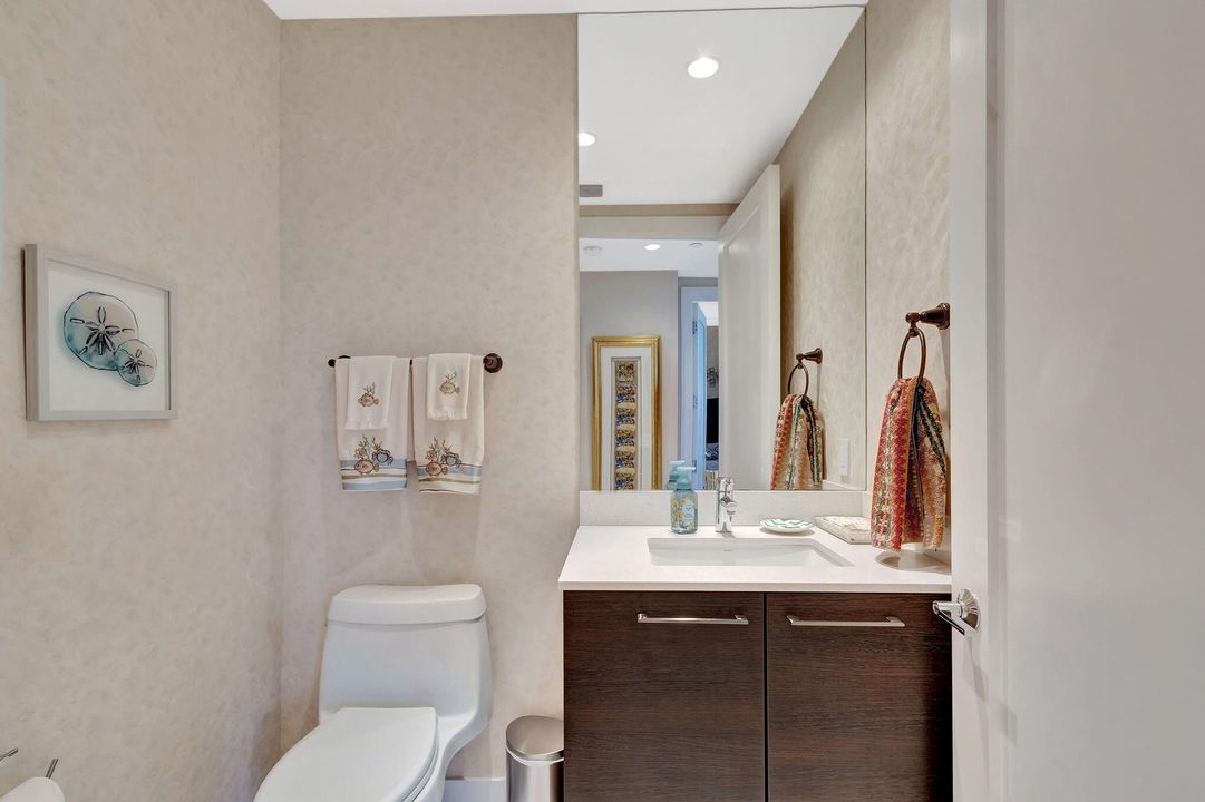 待售: $1,750,000 (2 贝兹, 2 浴室, 1578 平方英尺)