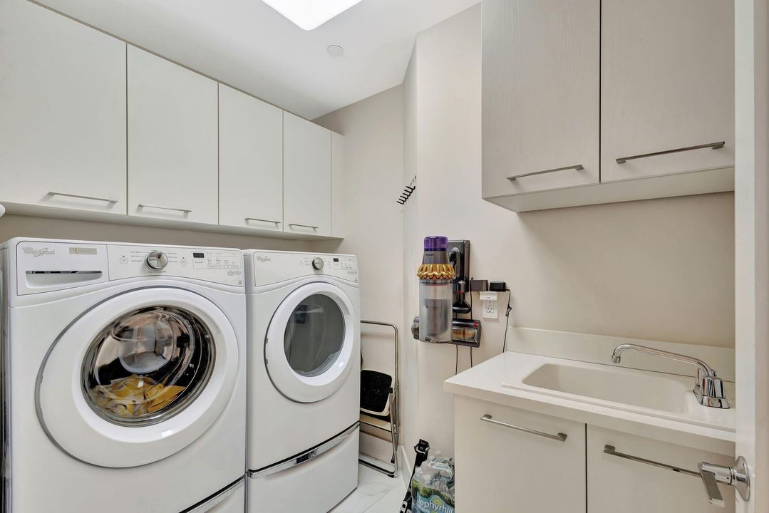 待售: $1,750,000 (2 贝兹, 2 浴室, 1578 平方英尺)