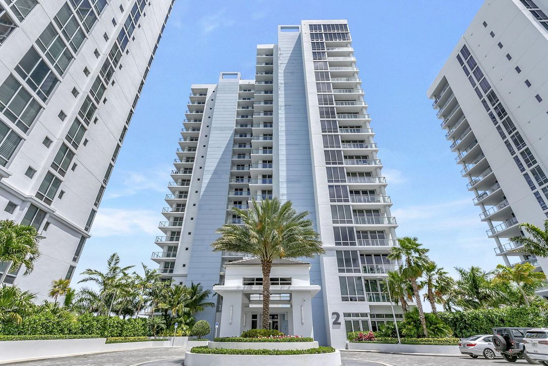 待售: $1,750,000 (2 贝兹, 2 浴室, 1578 平方英尺)