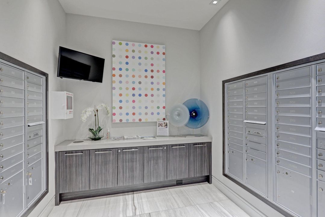 待售: $1,750,000 (2 贝兹, 2 浴室, 1578 平方英尺)