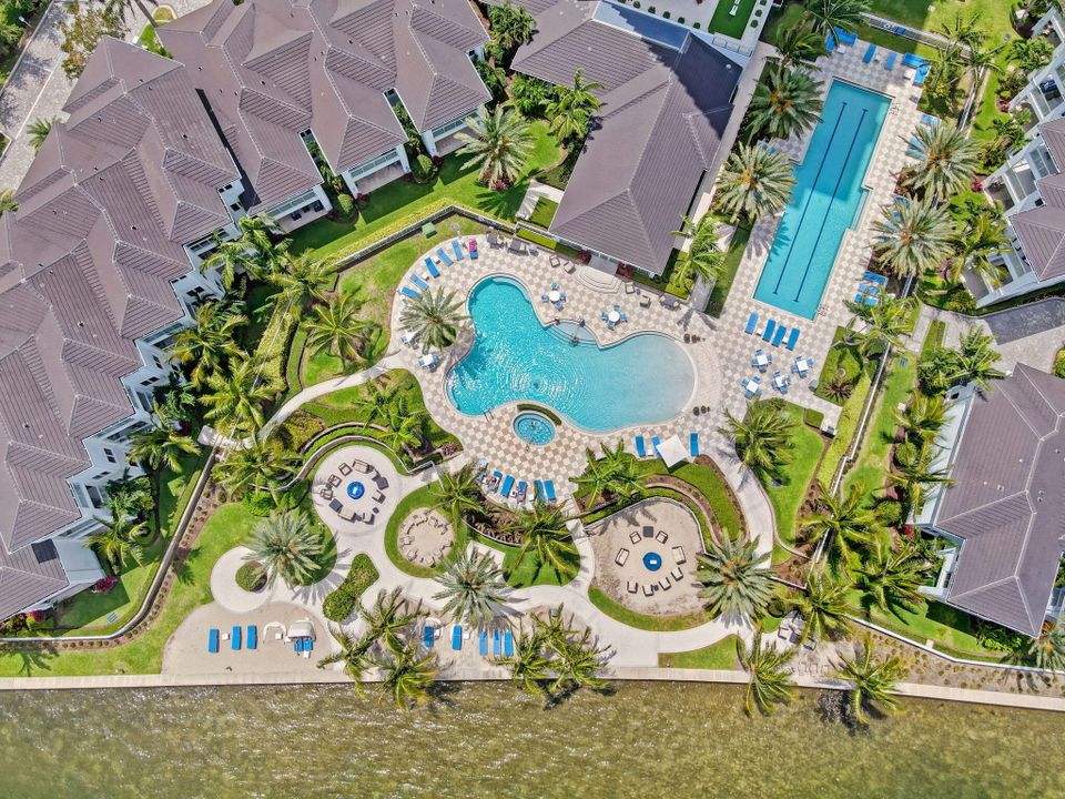 待售: $1,750,000 (2 贝兹, 2 浴室, 1578 平方英尺)