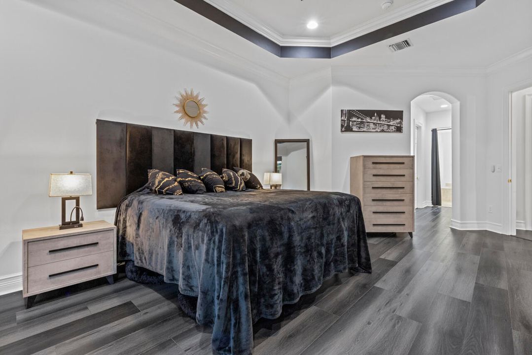 For Sale: $899,999 (4 beds, 4 baths, 3065 Square Feet)