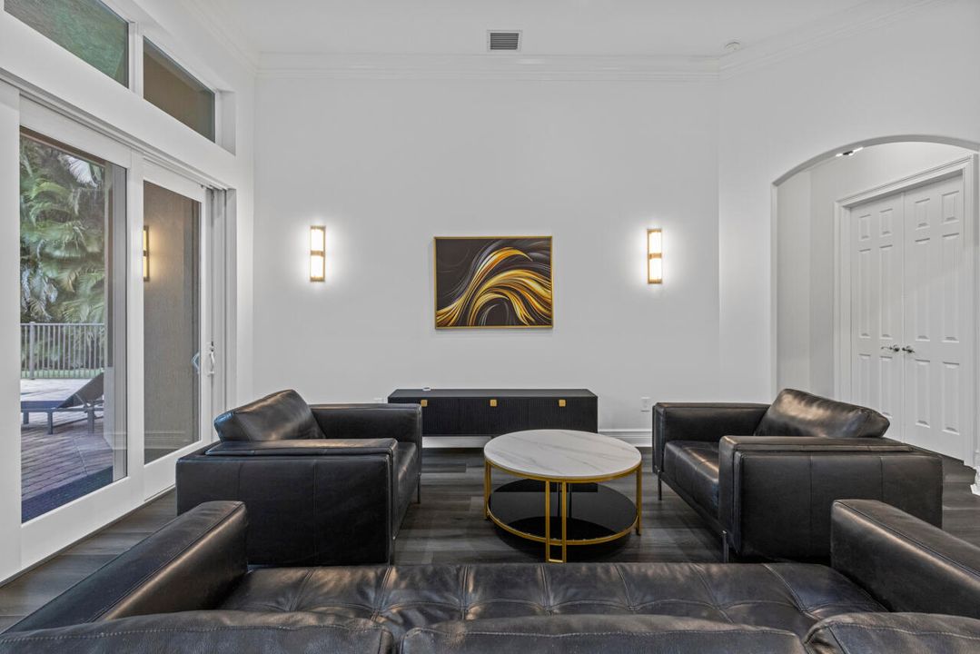 For Sale: $899,999 (4 beds, 4 baths, 3065 Square Feet)