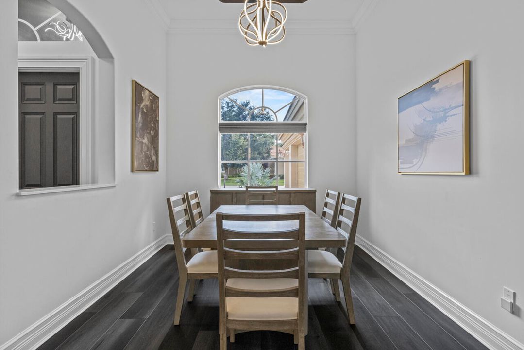 For Sale: $899,999 (4 beds, 4 baths, 3065 Square Feet)