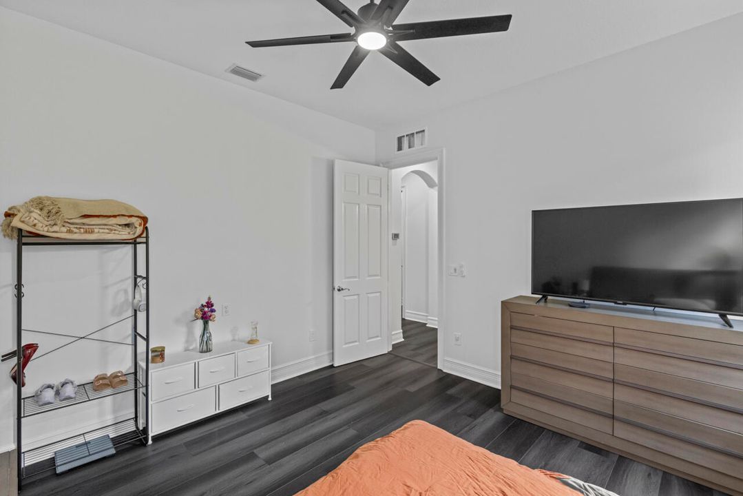 For Sale: $899,999 (4 beds, 4 baths, 3065 Square Feet)