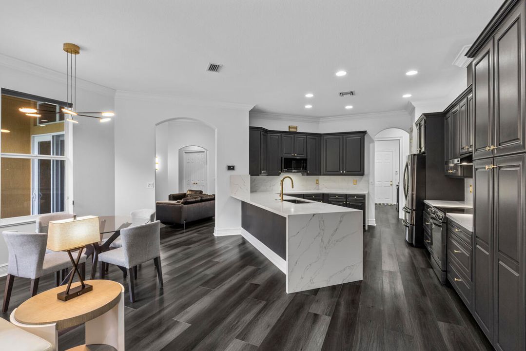 For Sale: $899,999 (4 beds, 4 baths, 3065 Square Feet)