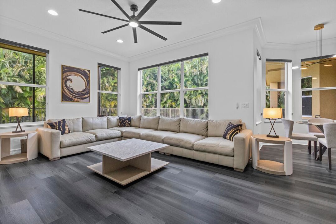 For Sale: $899,999 (4 beds, 4 baths, 3065 Square Feet)