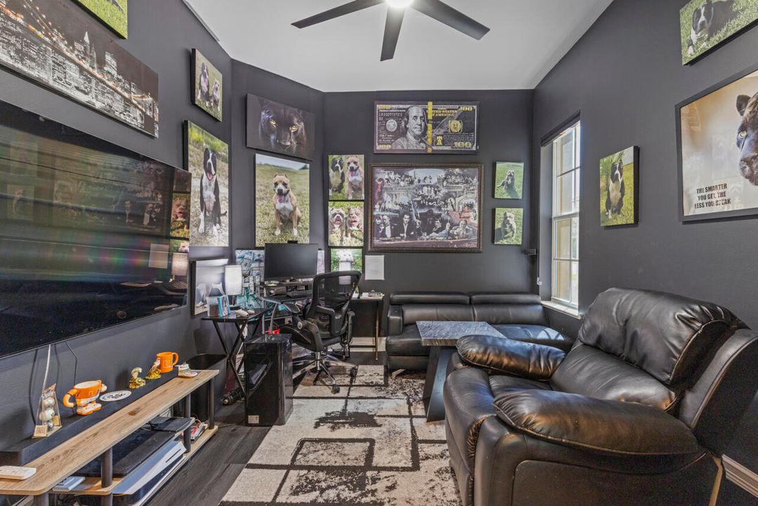 For Sale: $899,999 (4 beds, 4 baths, 3065 Square Feet)