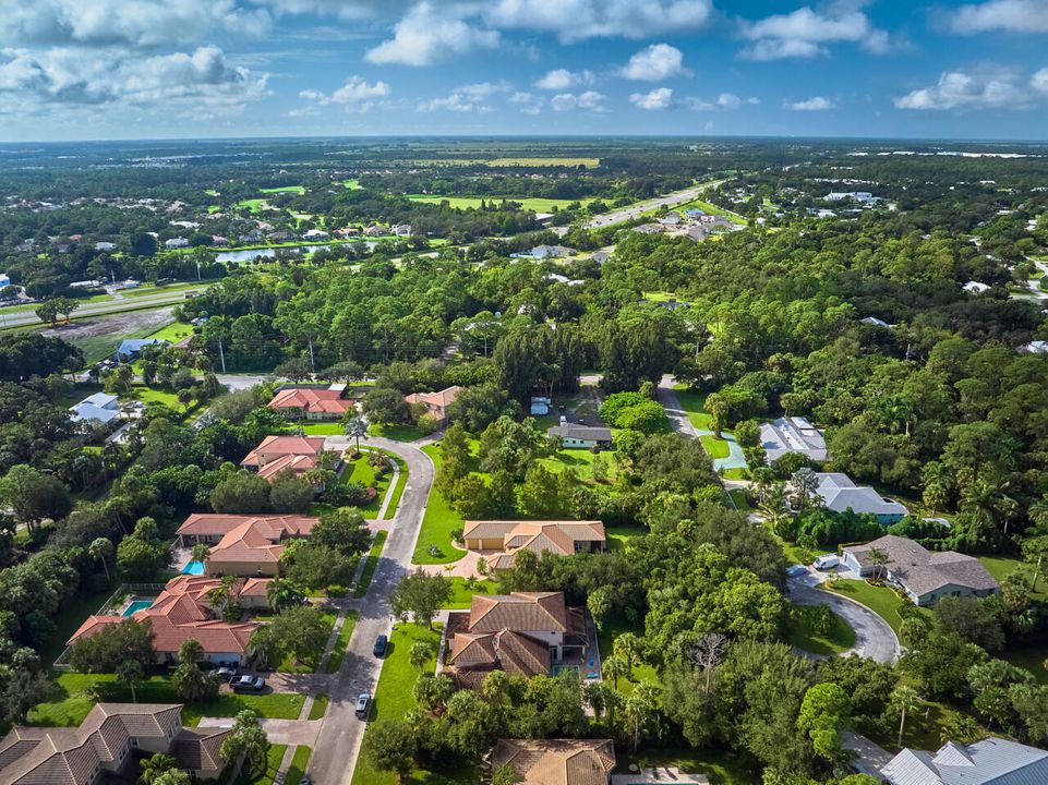 For Sale: $899,999 (4 beds, 4 baths, 3065 Square Feet)