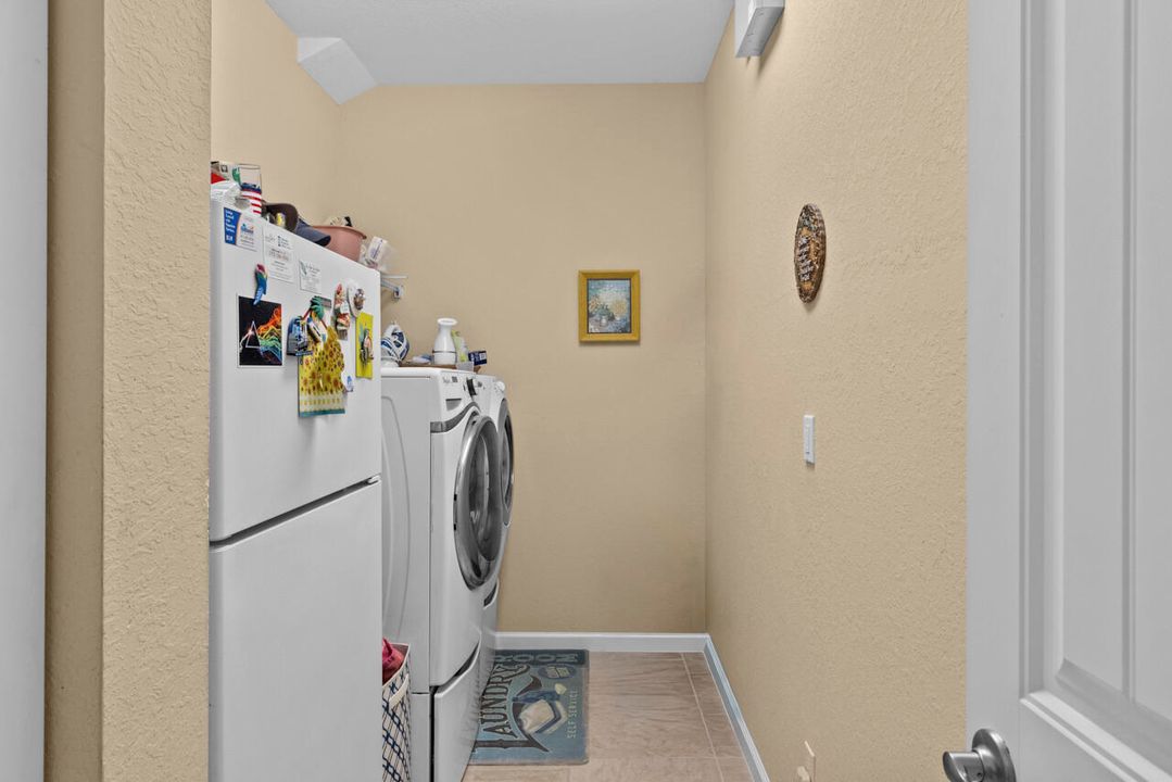 Activo con contrato: $750,000 (4 camas, 2 baños, 2225 Pies cuadrados)