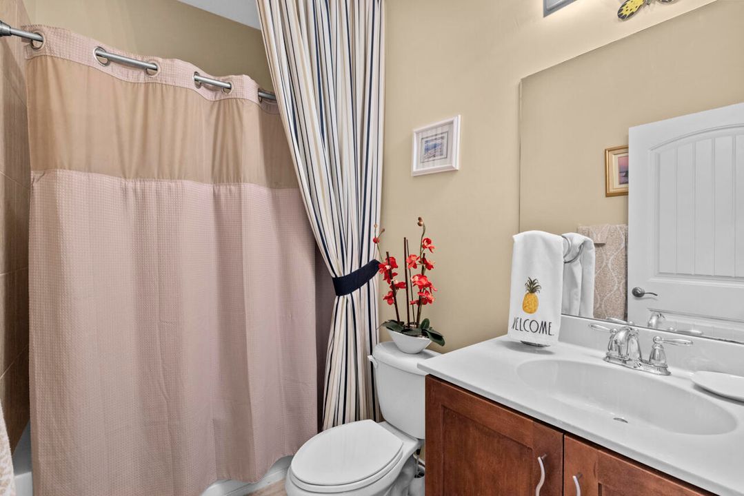 Activo con contrato: $750,000 (4 camas, 2 baños, 2225 Pies cuadrados)