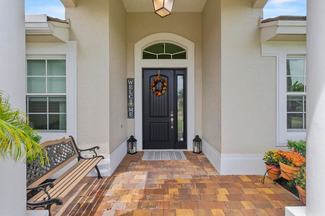 Activo con contrato: $750,000 (4 camas, 2 baños, 2225 Pies cuadrados)