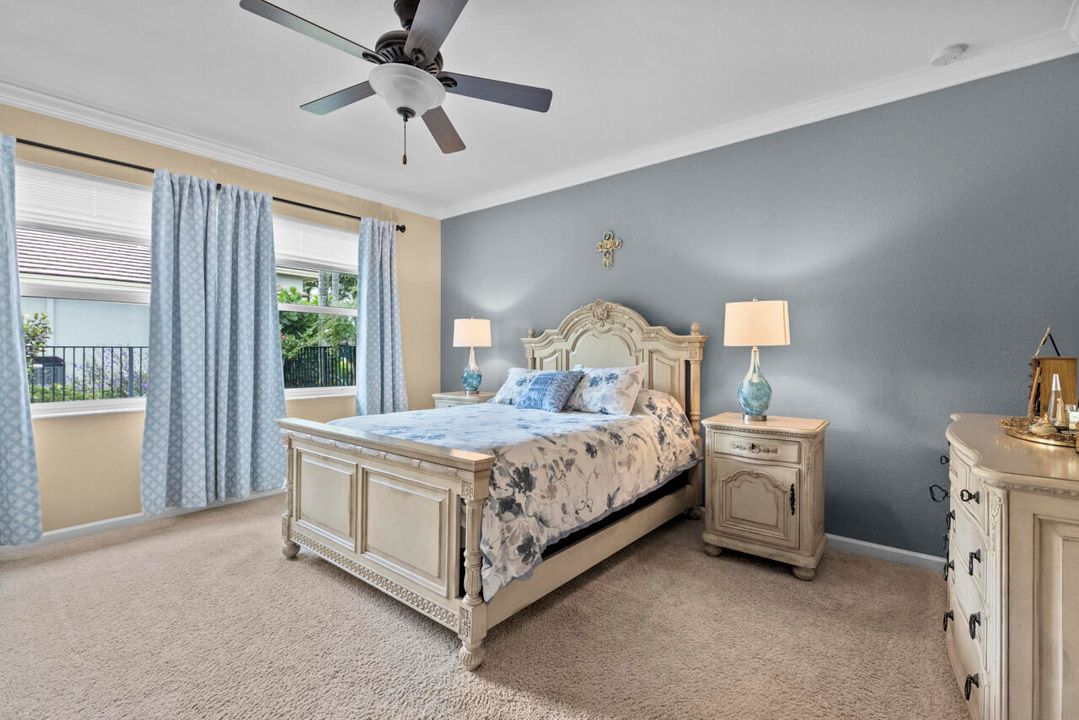 Activo con contrato: $750,000 (4 camas, 2 baños, 2225 Pies cuadrados)