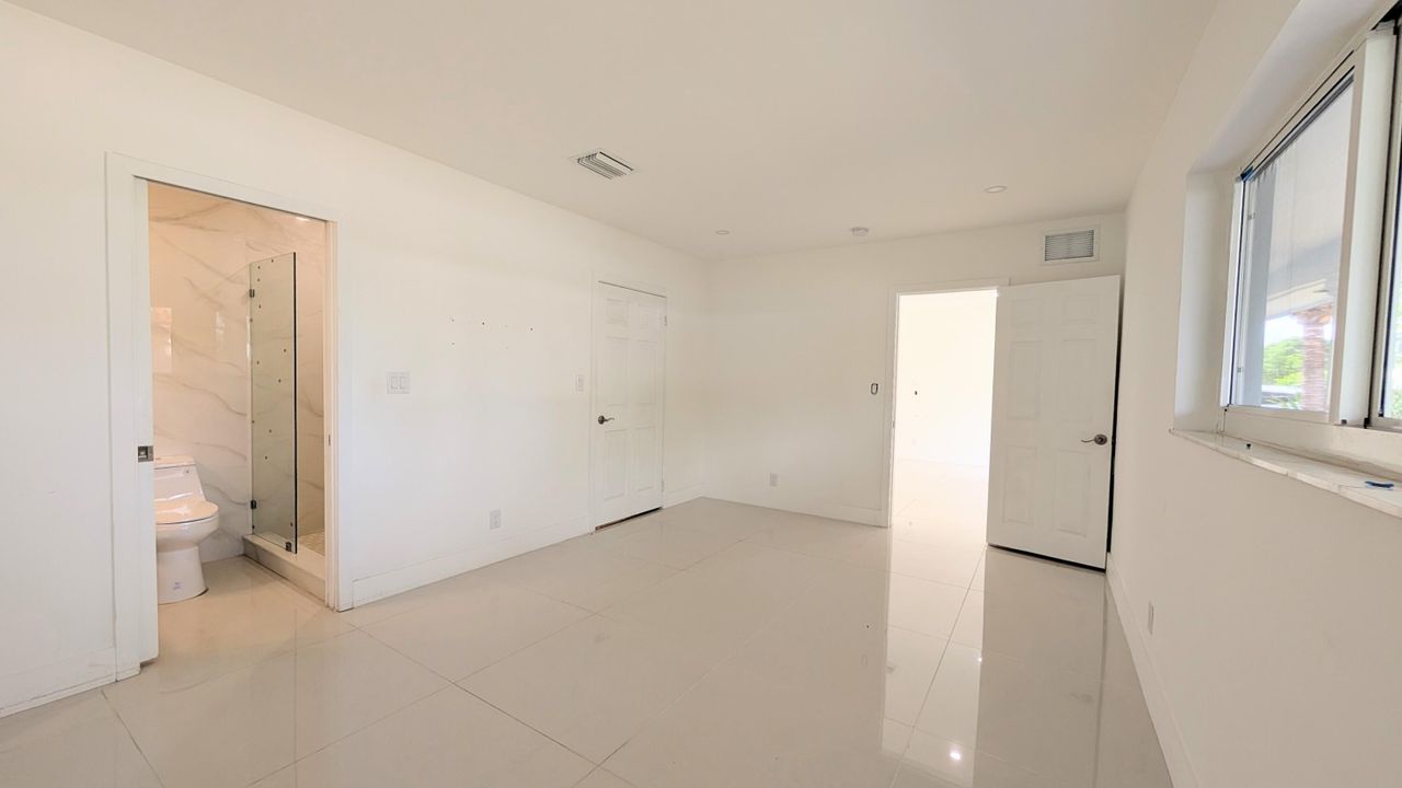 En Venta: $684,900 (3 camas, 2 baños, 1431 Pies cuadrados)