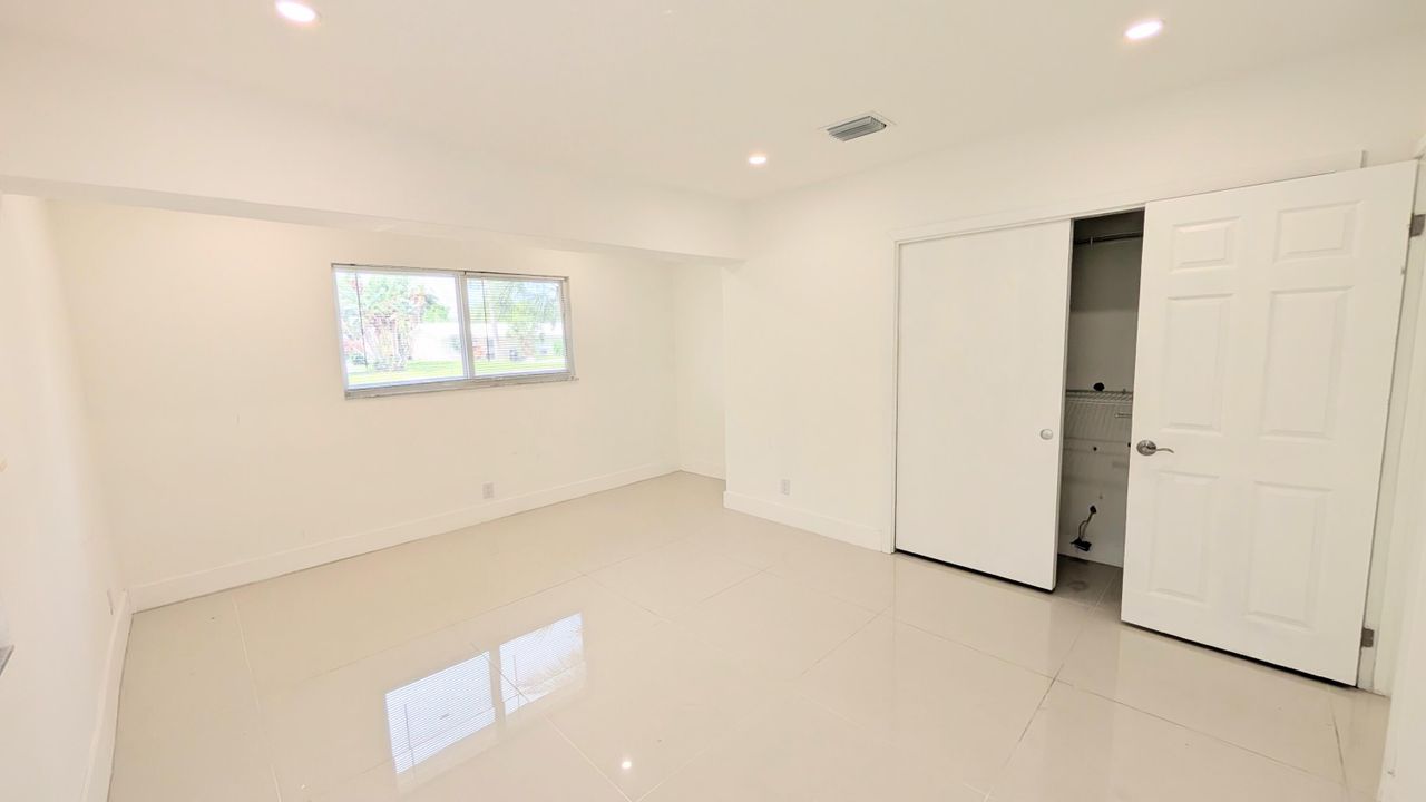 En Venta: $684,900 (3 camas, 2 baños, 1431 Pies cuadrados)