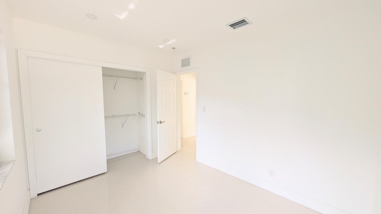 En Venta: $684,900 (3 camas, 2 baños, 1431 Pies cuadrados)