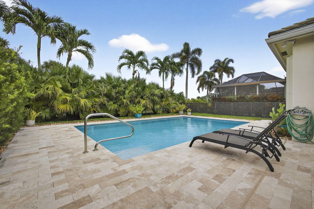 For Sale: $599,999 (3 beds, 2 baths, 2085 Square Feet)