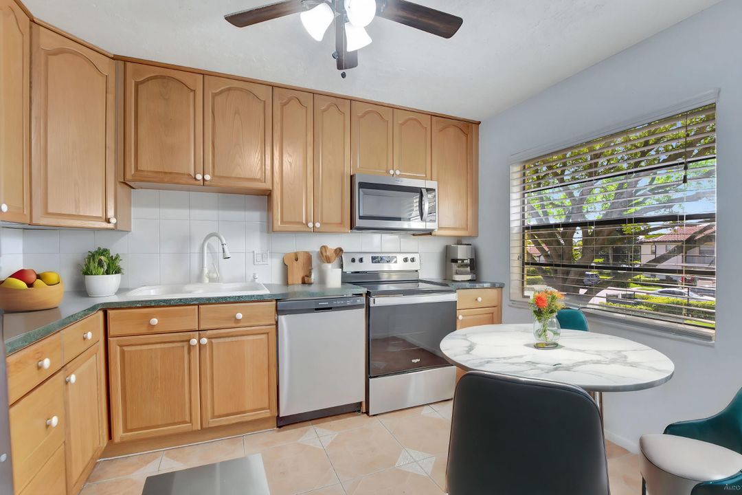 En Venta: $209,900 (2 camas, 2 baños, 1216 Pies cuadrados)