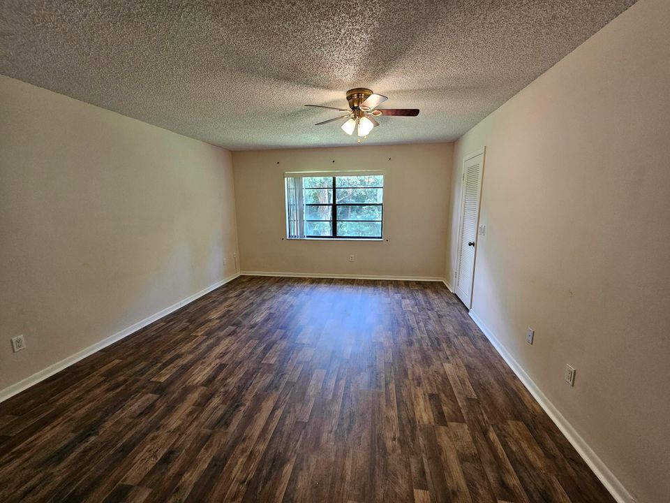 En Venta: $209,900 (2 camas, 2 baños, 1216 Pies cuadrados)