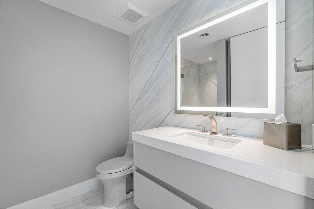 出租: $20,000 (4 贝兹, 4 浴室, 2949 平方英尺)