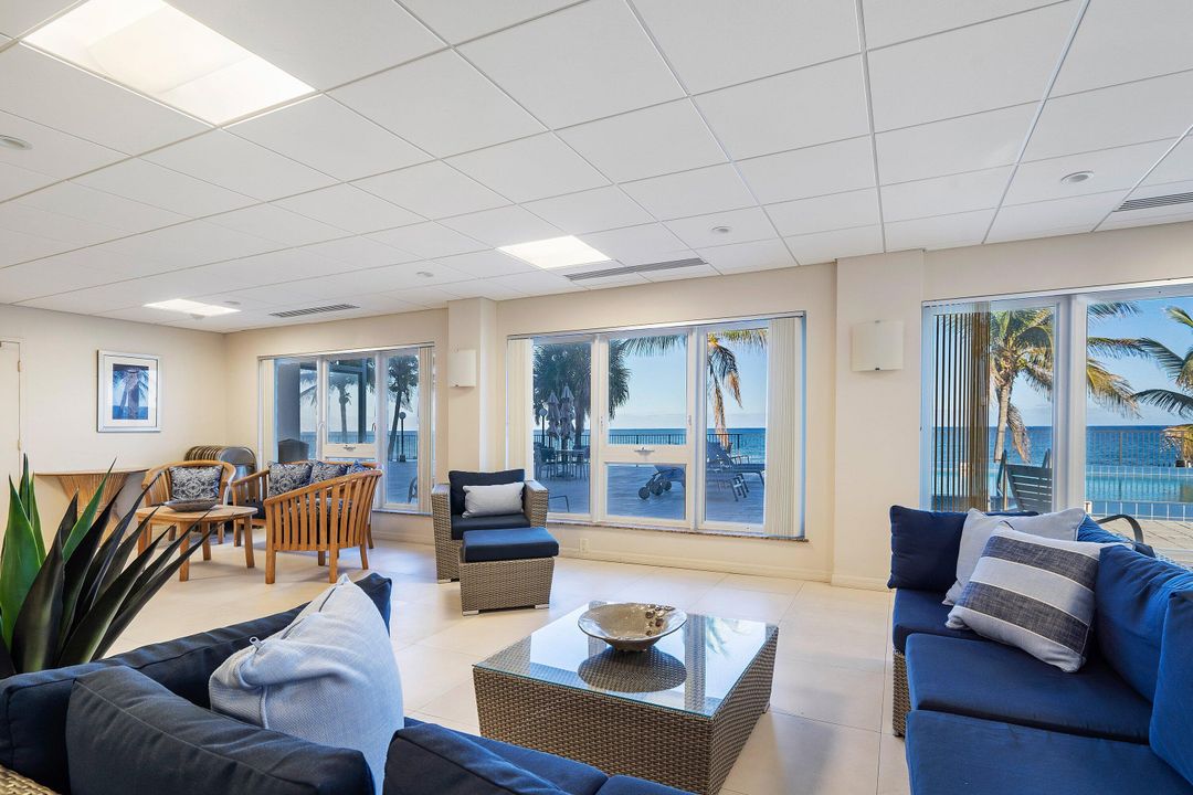 合同活跃: $10,300 (2 贝兹, 2 浴室, 1808 平方英尺)