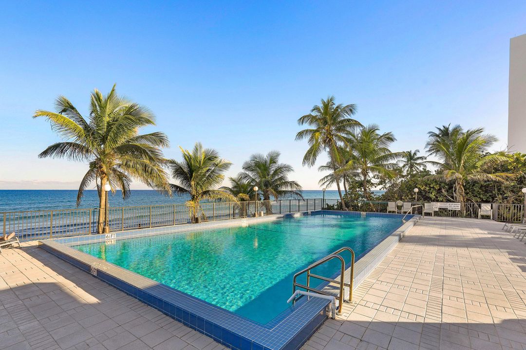 合同活跃: $10,300 (2 贝兹, 2 浴室, 1808 平方英尺)