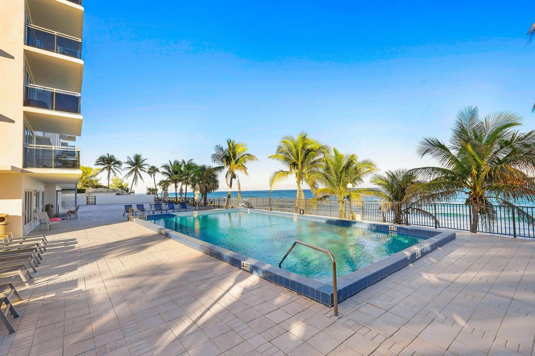 合同活跃: $10,300 (2 贝兹, 2 浴室, 1808 平方英尺)