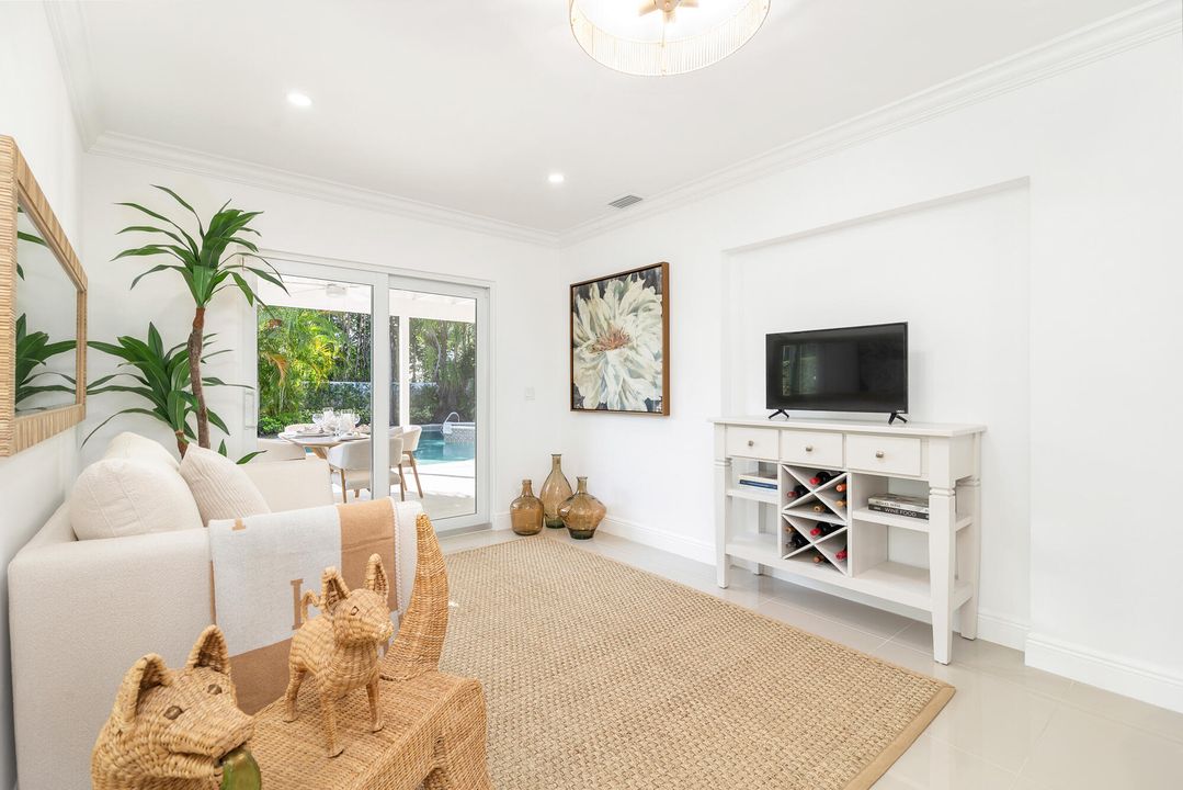 待售: $9,385,000 (4 贝兹, 3 浴室, 2459 平方英尺)